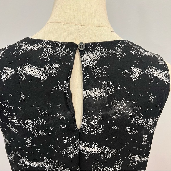 Studio By Badgley Mischka Black Sleeveless Blouse With White Spots - Reemoly - Picture 7 of 9